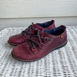 Women’s Jungla Leather Criss Cross Lace Slip-on Shoe Vino Size EU 36 US 6 #5818